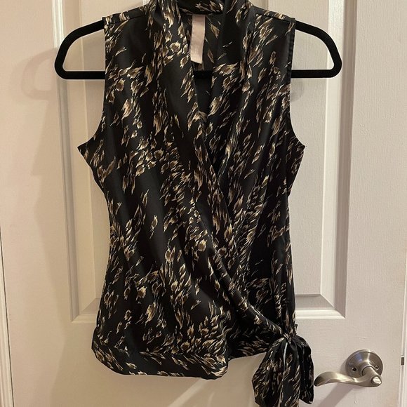 Banana Republic - Patterned Wrap Top - Picture 1 of 3